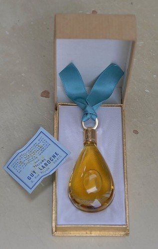 Vtg fidji guy laroche - guy,