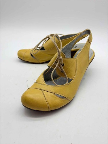 Pre owned fidji yellow - size, 10