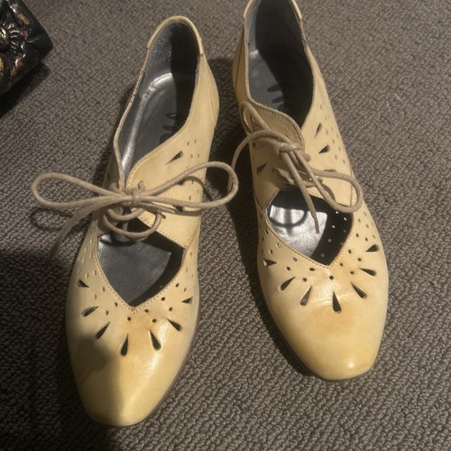 Fidji women leather vintage - fidji,