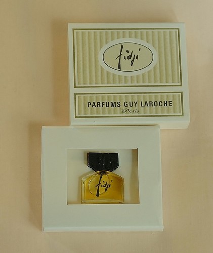 Vtg fidji guy laroche - fidji,